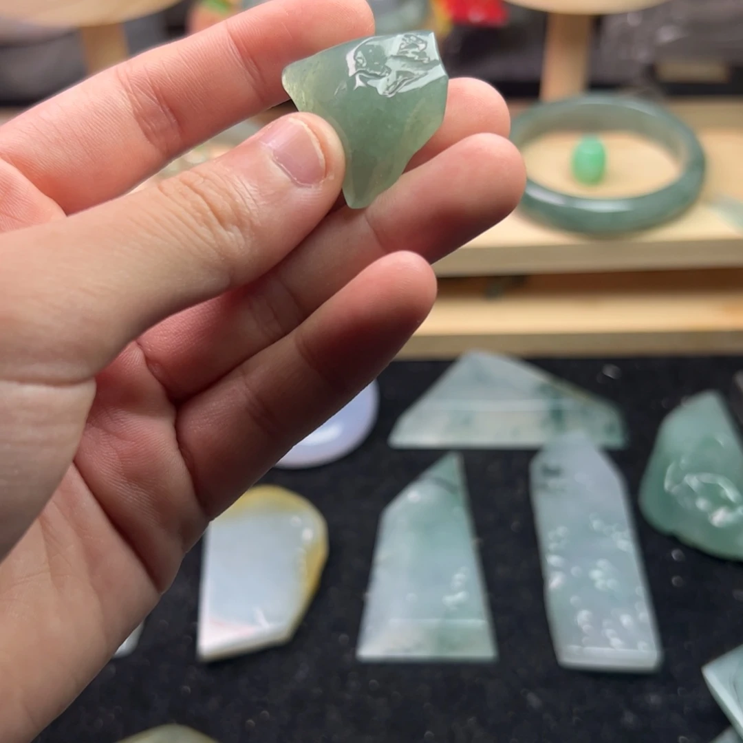 定制翡翠未镶嵌缅甸天然翡翠定制