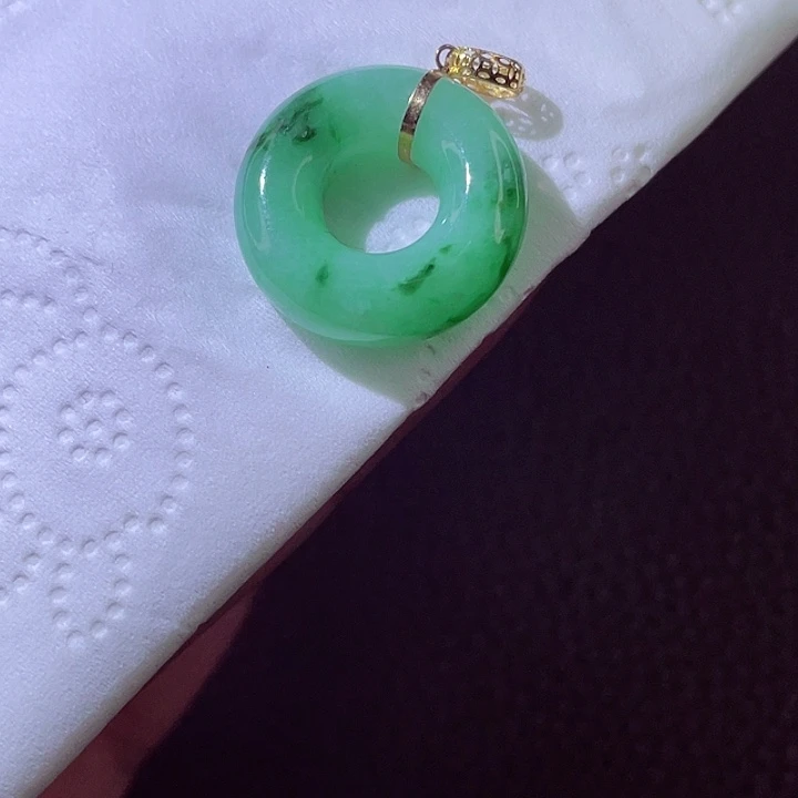 颈饰18K金镶嵌翡翠翡翠
