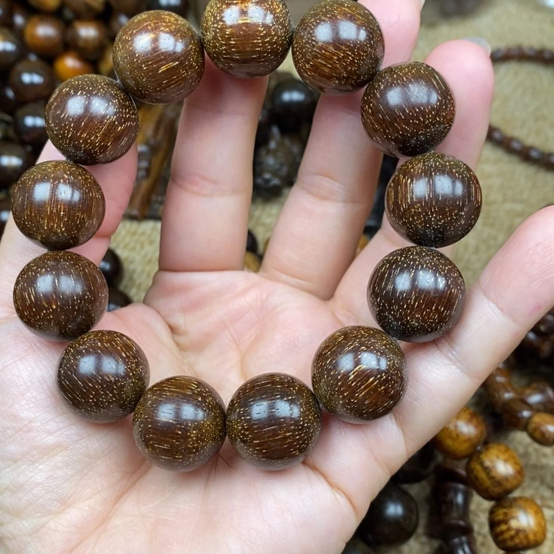 贡木其他A***y1.8巴布亚新几内亚贡木