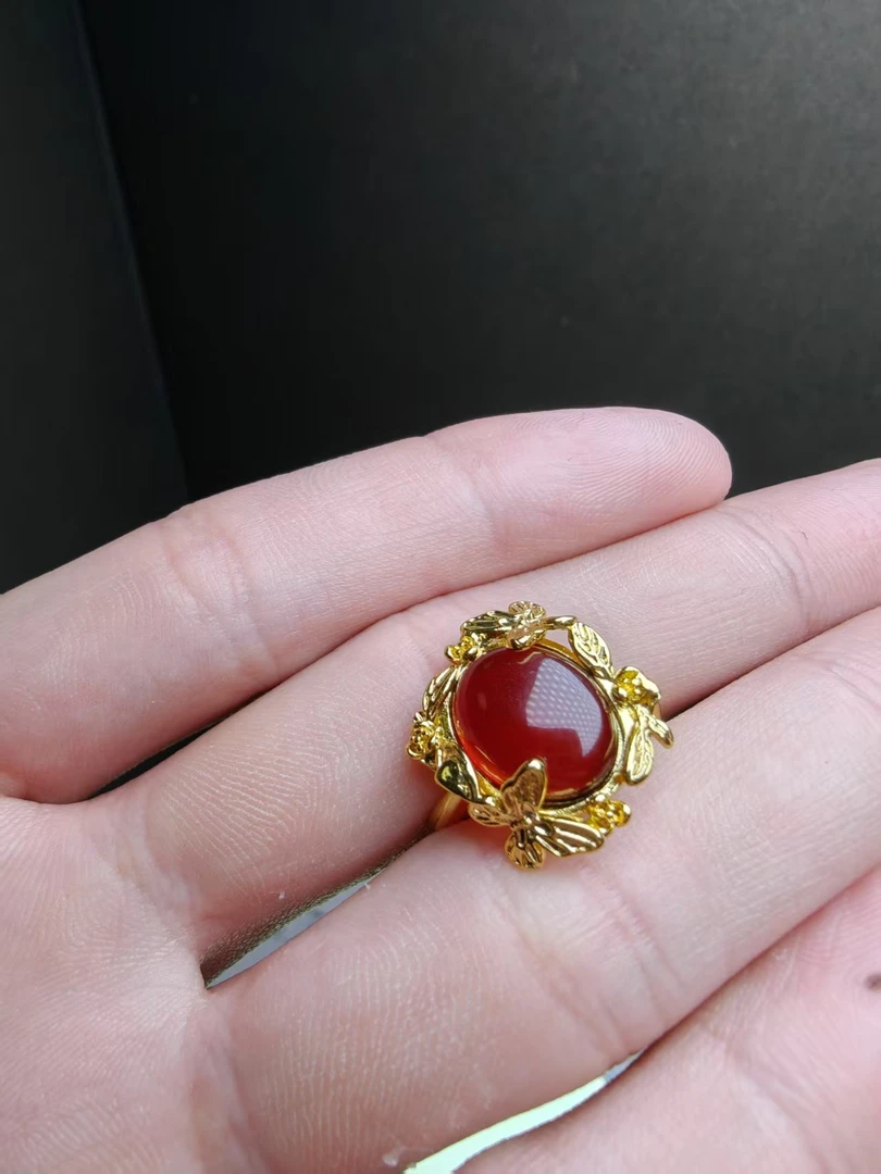 MT2821灵參珀琥珀戒指-送礼佳品