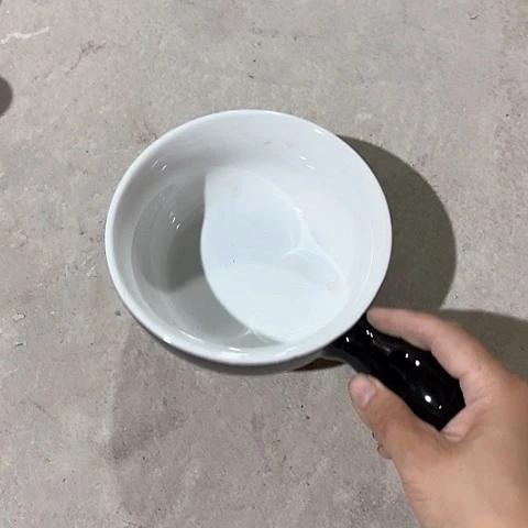 微瑕，不能明火，口径15高度5外黑