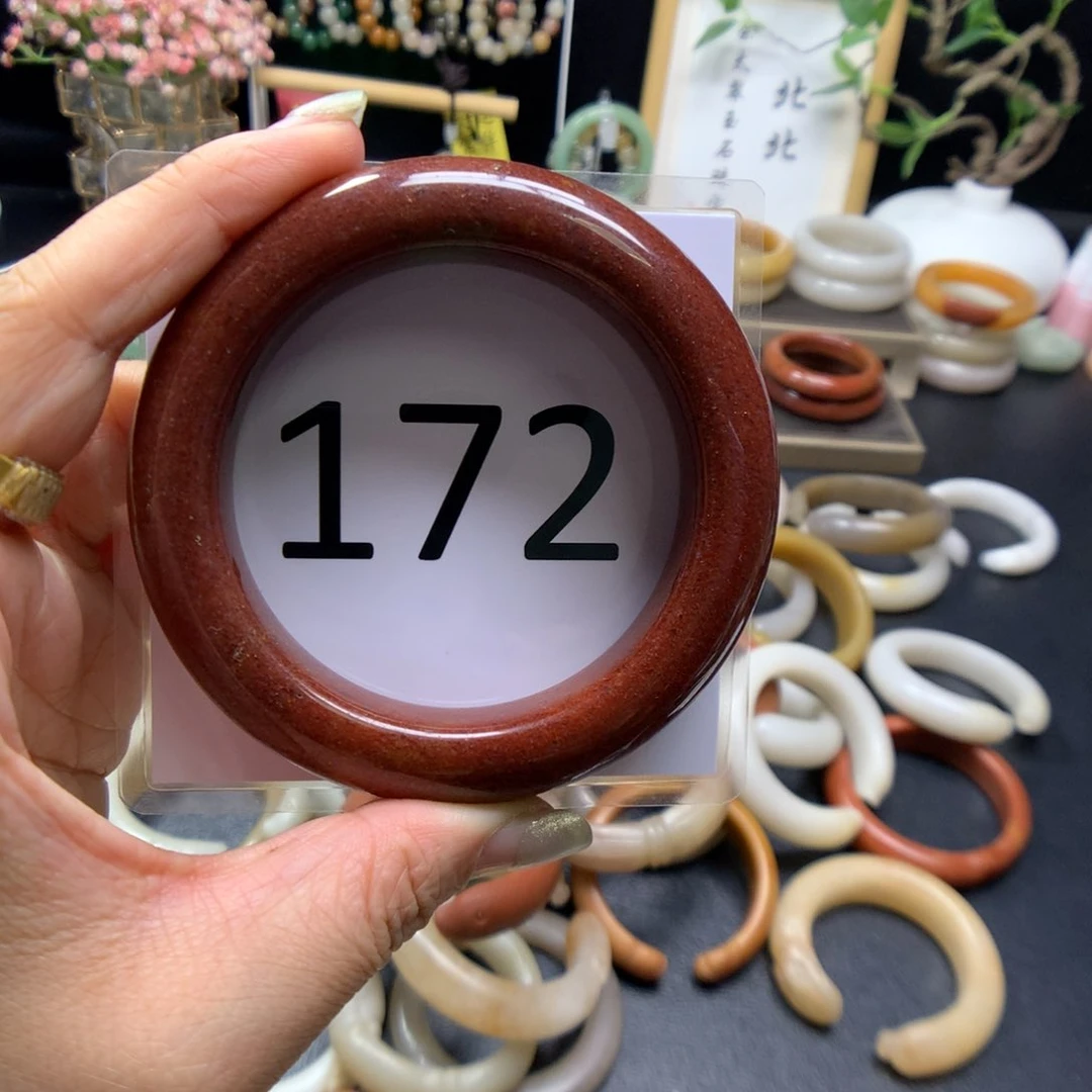 石英质玉手镯未镶嵌染*