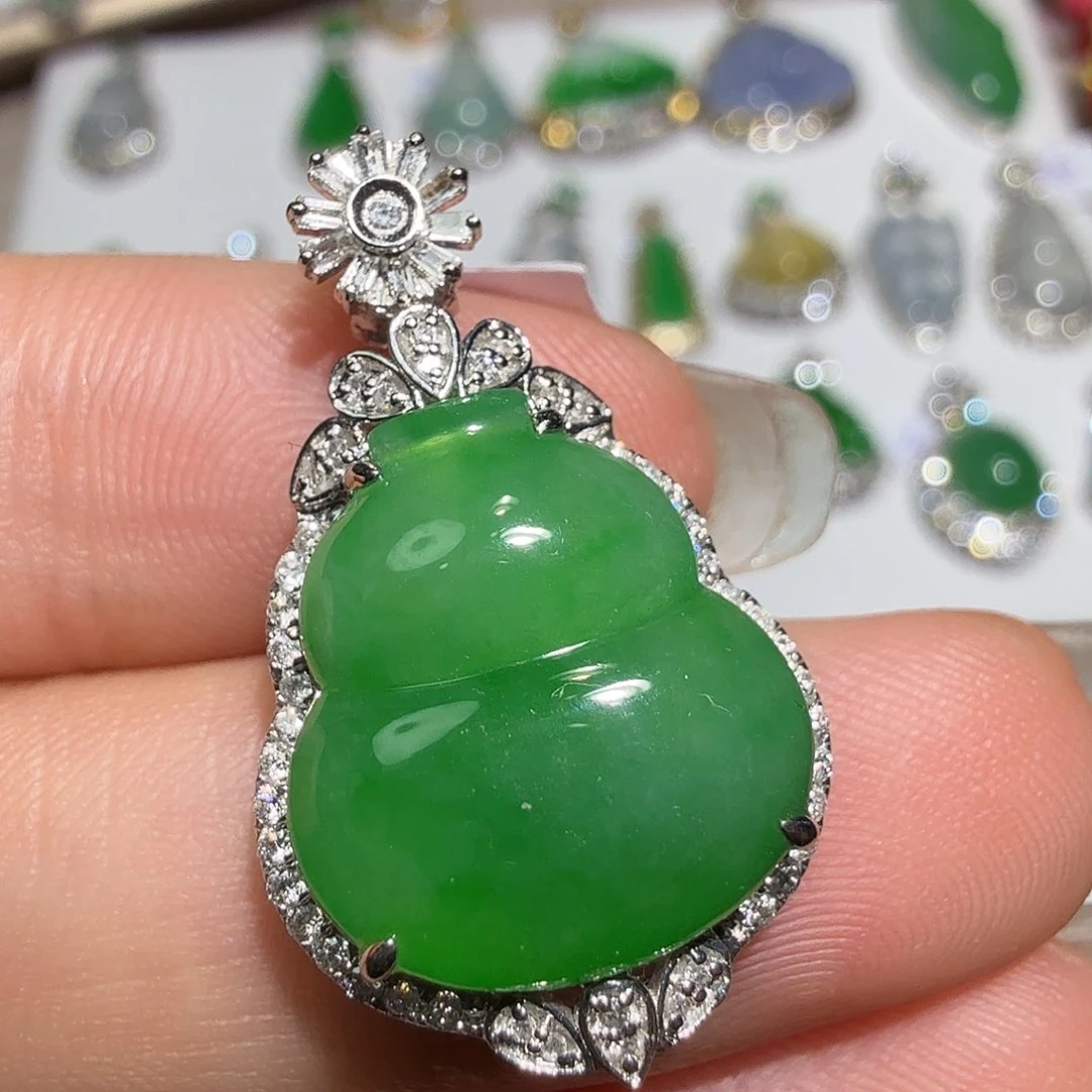 翡翠18K金镶嵌吊坠(不含链)