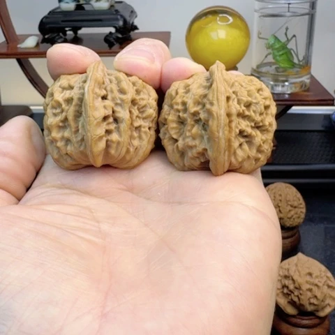 文玩核桃吊坠叮**珰平各楼子