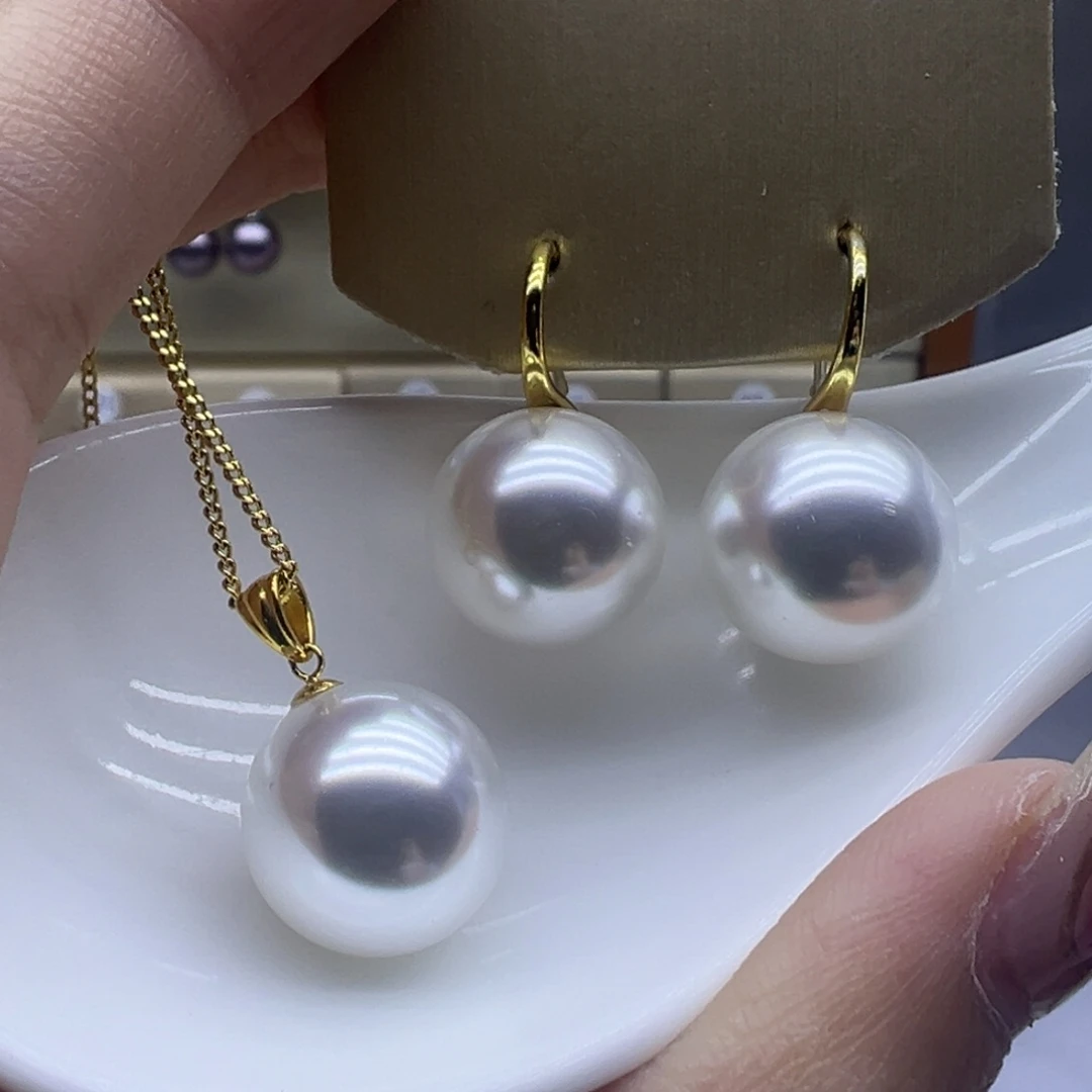 吊坠(赠链)18K金镶嵌淡水珍珠