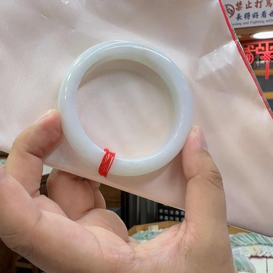 翡翠手镯未镶嵌买断