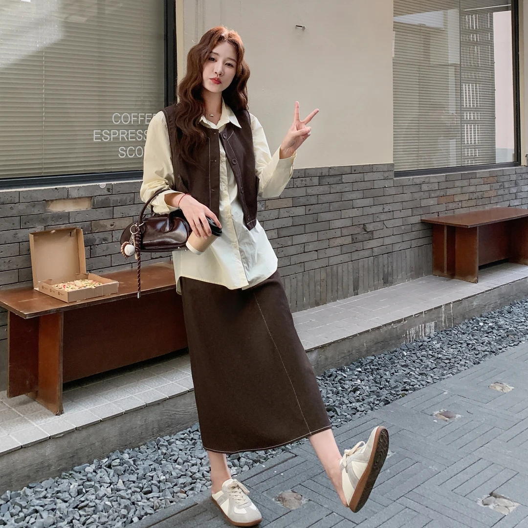 洋气新款老钱风马甲套装裙女2025秋冬高级感长袖衬衫半身裙三件套
