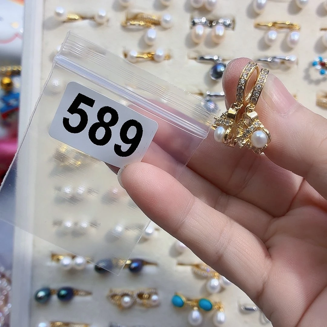 胖***侠淡水珍珠耳饰合金