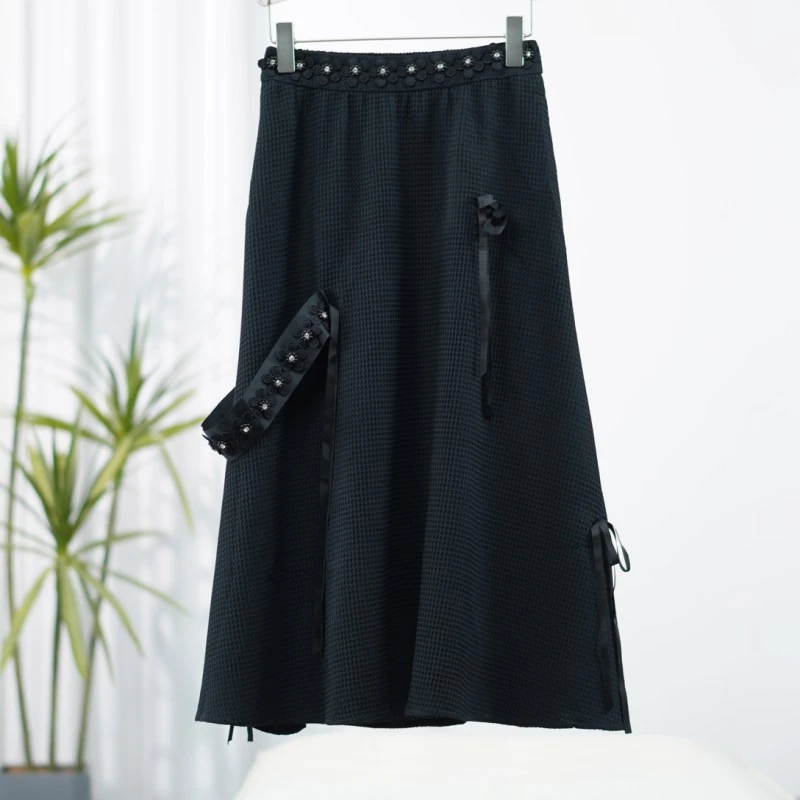 一路童行  谷系列   A405  女装简约时尚半身裙黑色 223YBQ103