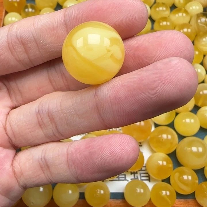 未镶嵌琥珀裸石天然306