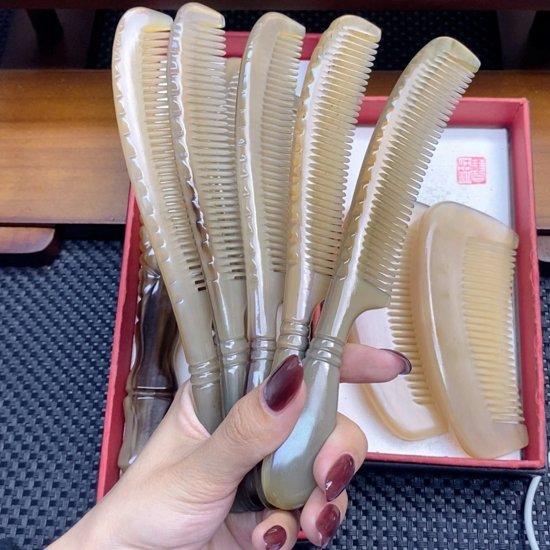 纯手工制作纯牛角梳子