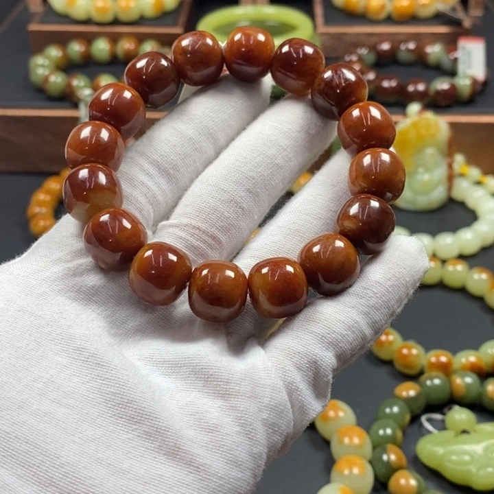 唯***尔透闪石质玉未镶嵌手链