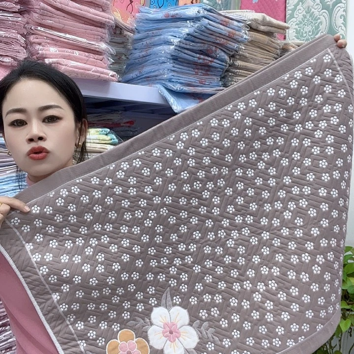 棉咖色小梅花纯棉