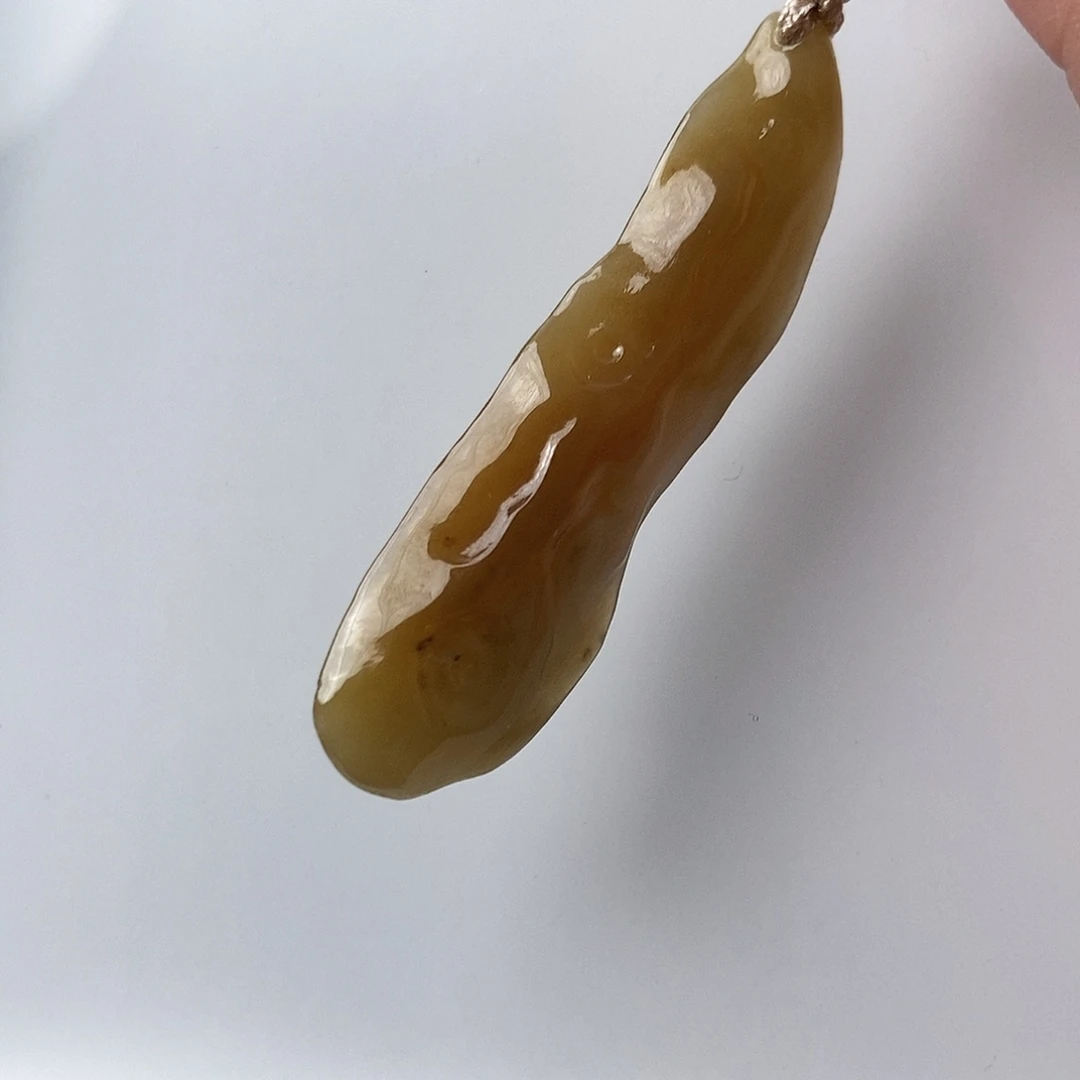 L***～翡翠未镶嵌颈饰黄翡