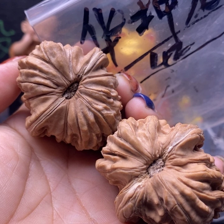 吊坠文玩核桃华坤龙