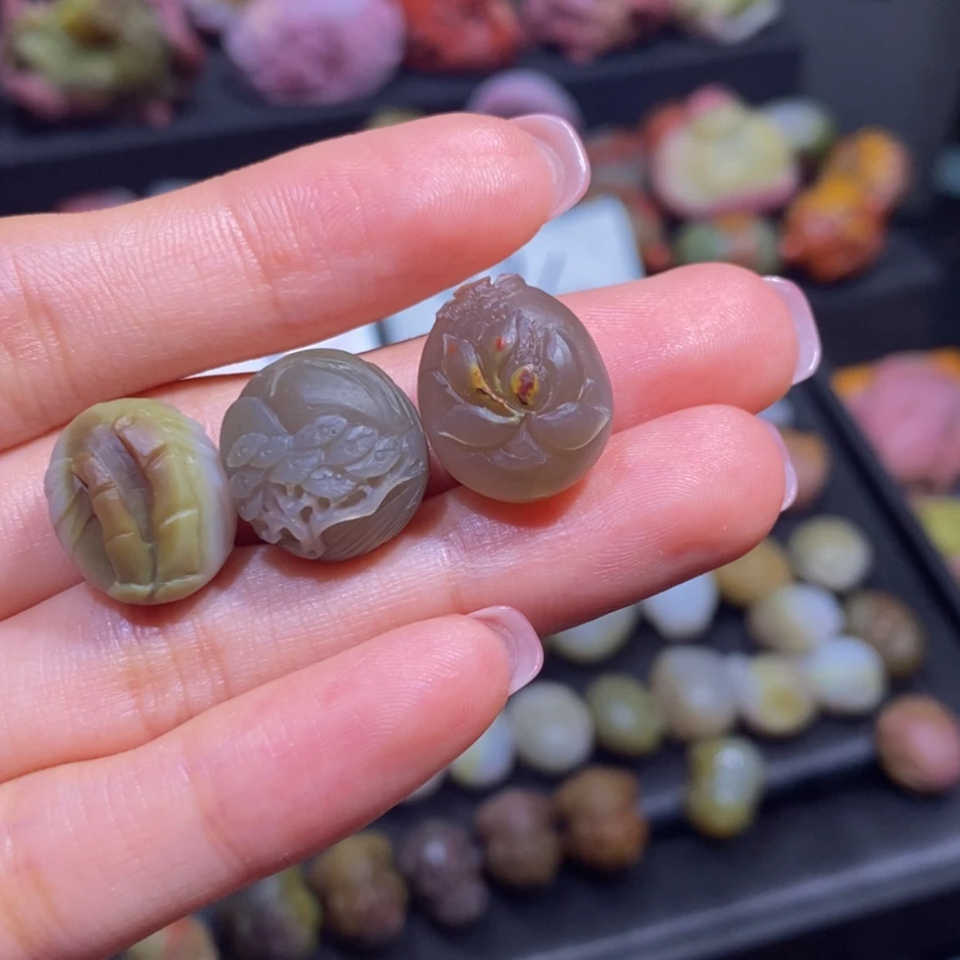 【闪购商品】玛瑙/玉髓手串未镶嵌s****?盐源玛瑙