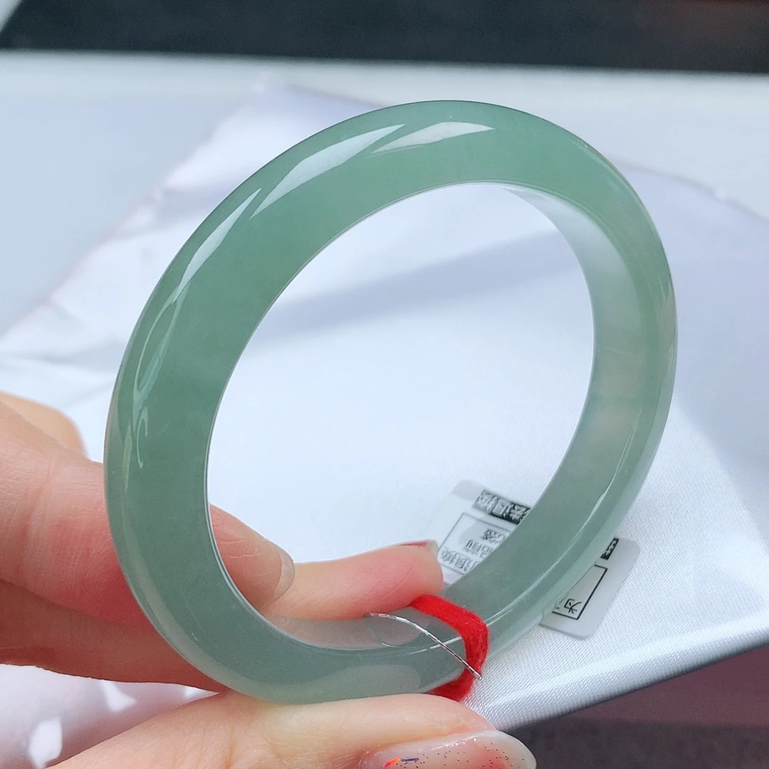 翡翠手镯（贵妃镯）未镶嵌55贵