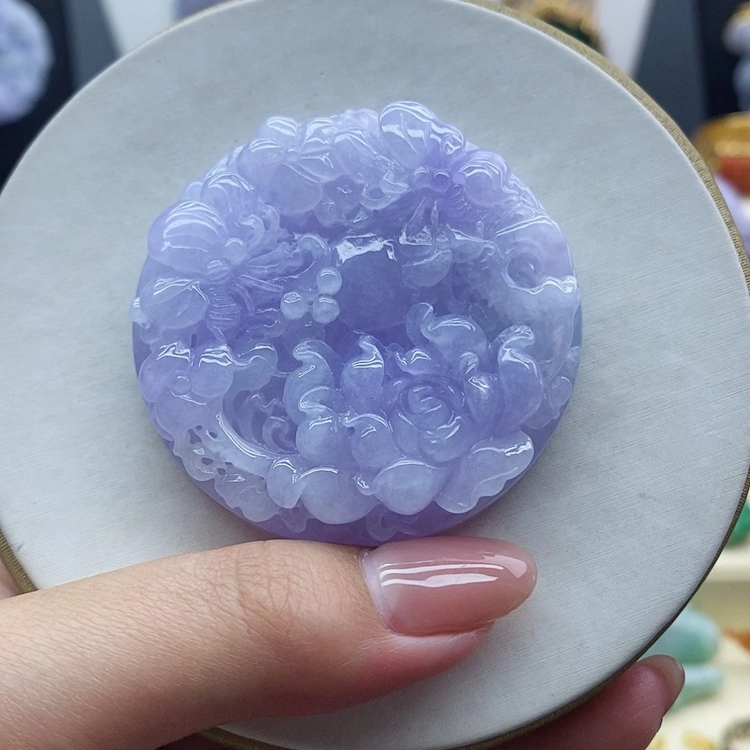 翡翠未镶嵌吊坠(赠链)