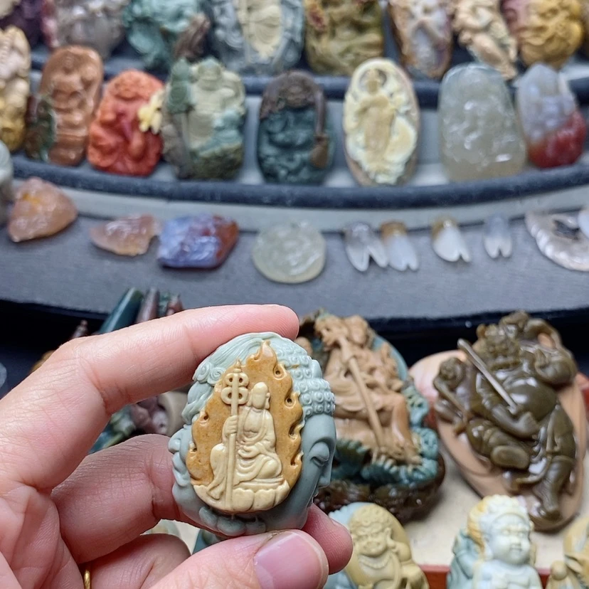 【闪购商品】定制石英质玉吊坠未镶嵌