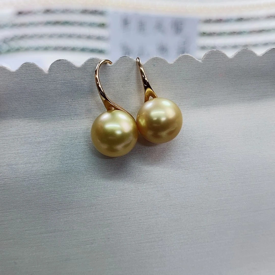 18K金镶嵌耳饰海水珍珠9-10