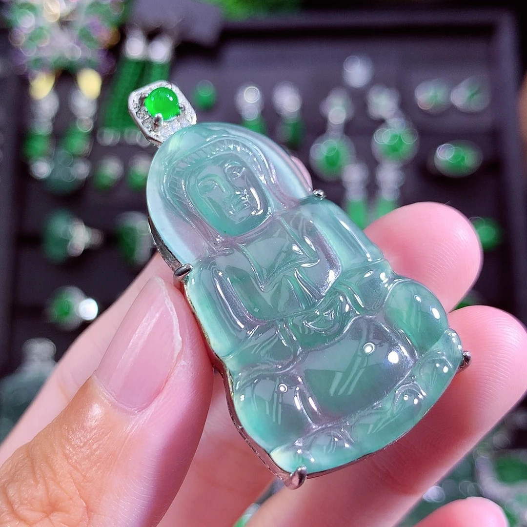 颈饰未镶嵌翡翠天然