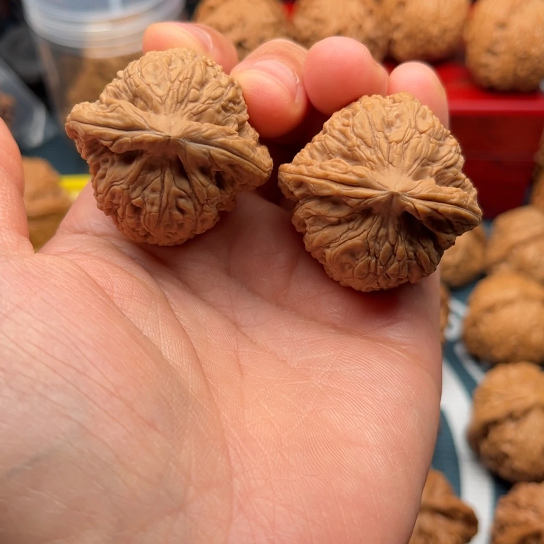 【闪购商品】文玩核桃手把件37南疆