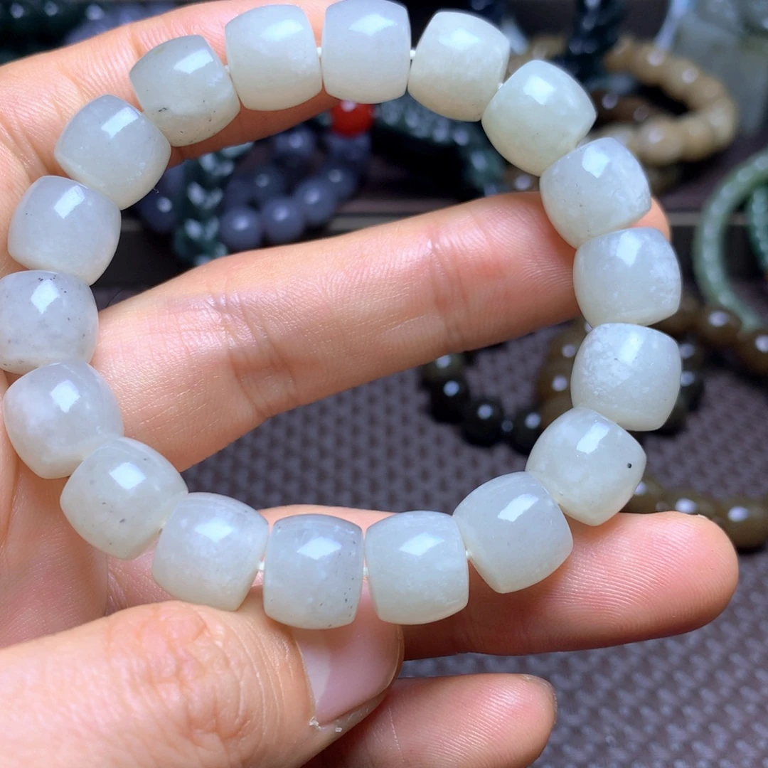 和田玉未镶嵌手串12