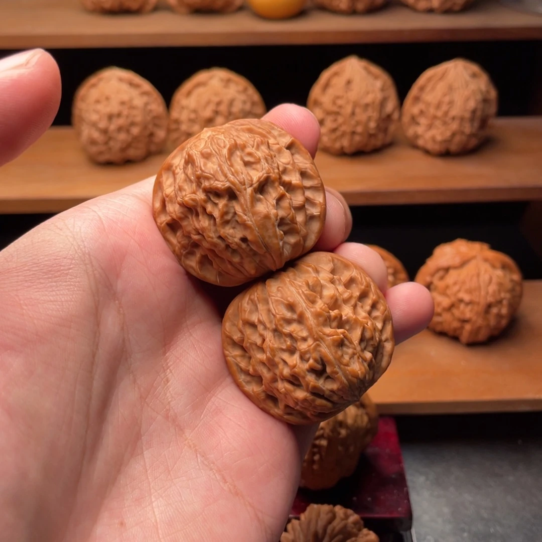 文玩核桃把件风***子39毕业磨盘