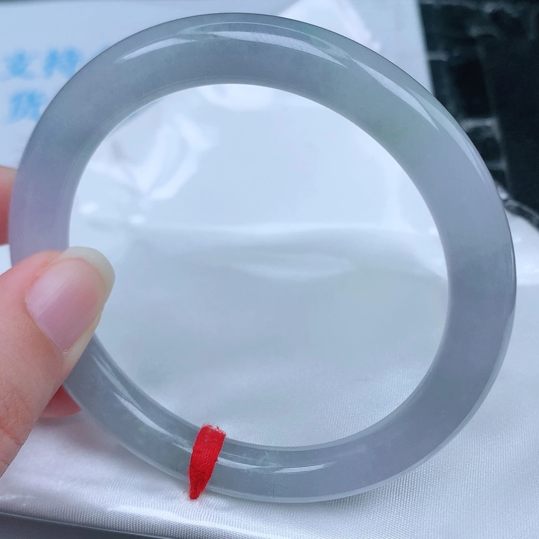 翡翠手镯未镶嵌天然