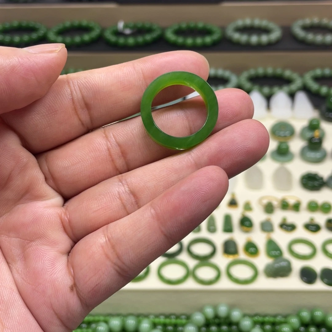 和田玉（碧玉）未镶嵌戒指