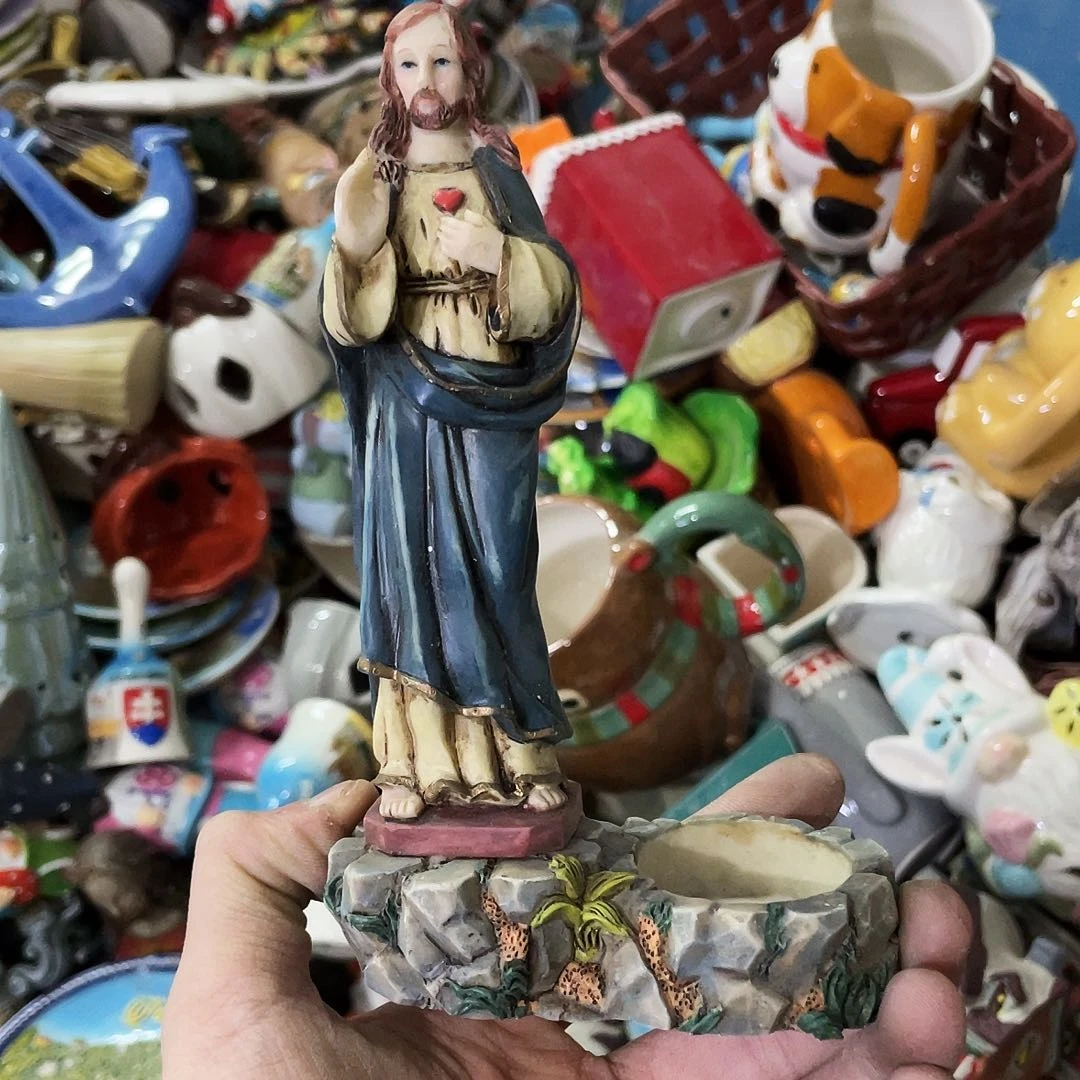 摆件      微瑕。