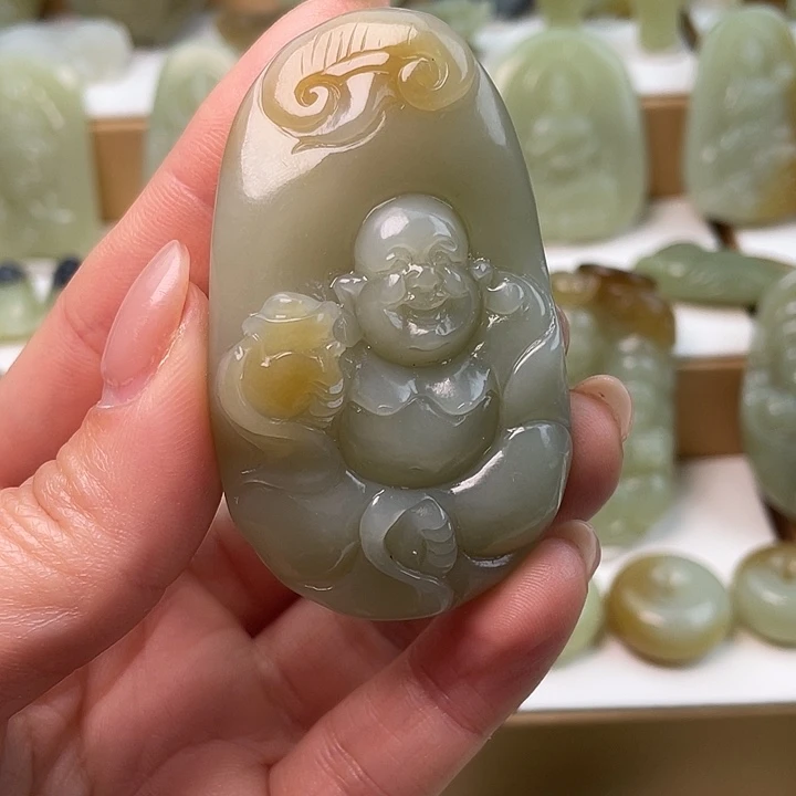 和田玉（糖玉）未镶嵌颈饰