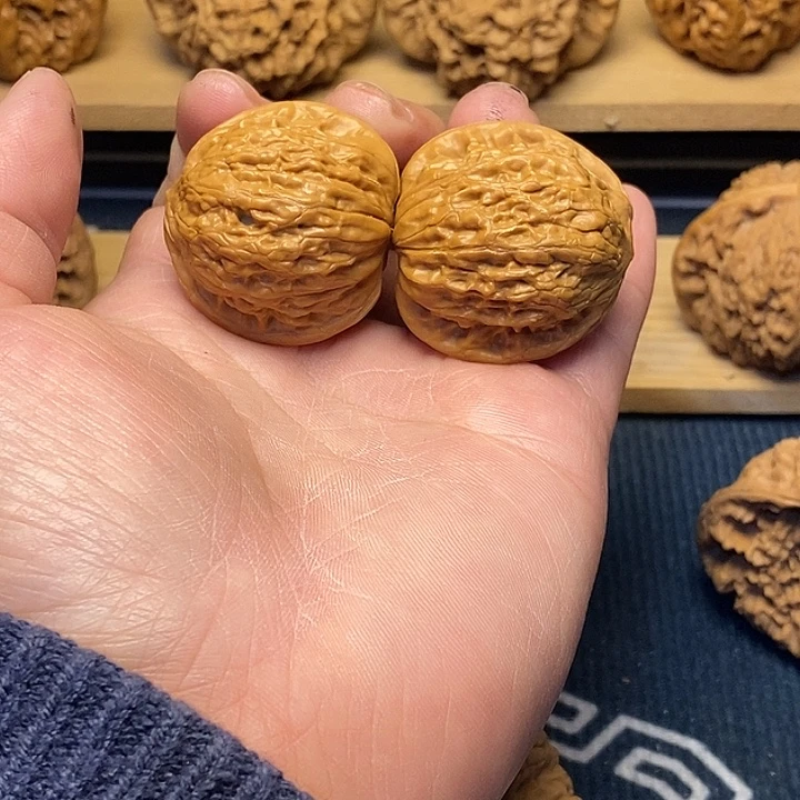 七***～核桃文玩核桃铁锤高差尺福利