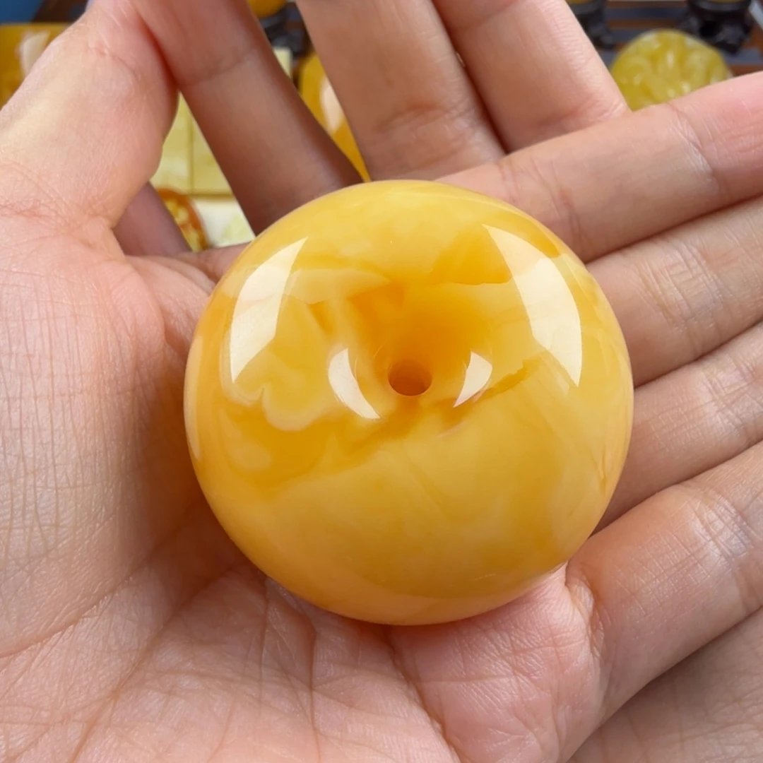 且***风未镶嵌颈饰琥珀纯天然琥珀蜜蜡无优化