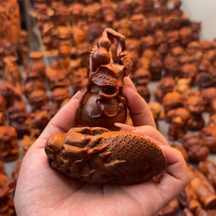 用***8太行崖柏手把件的设计和制作