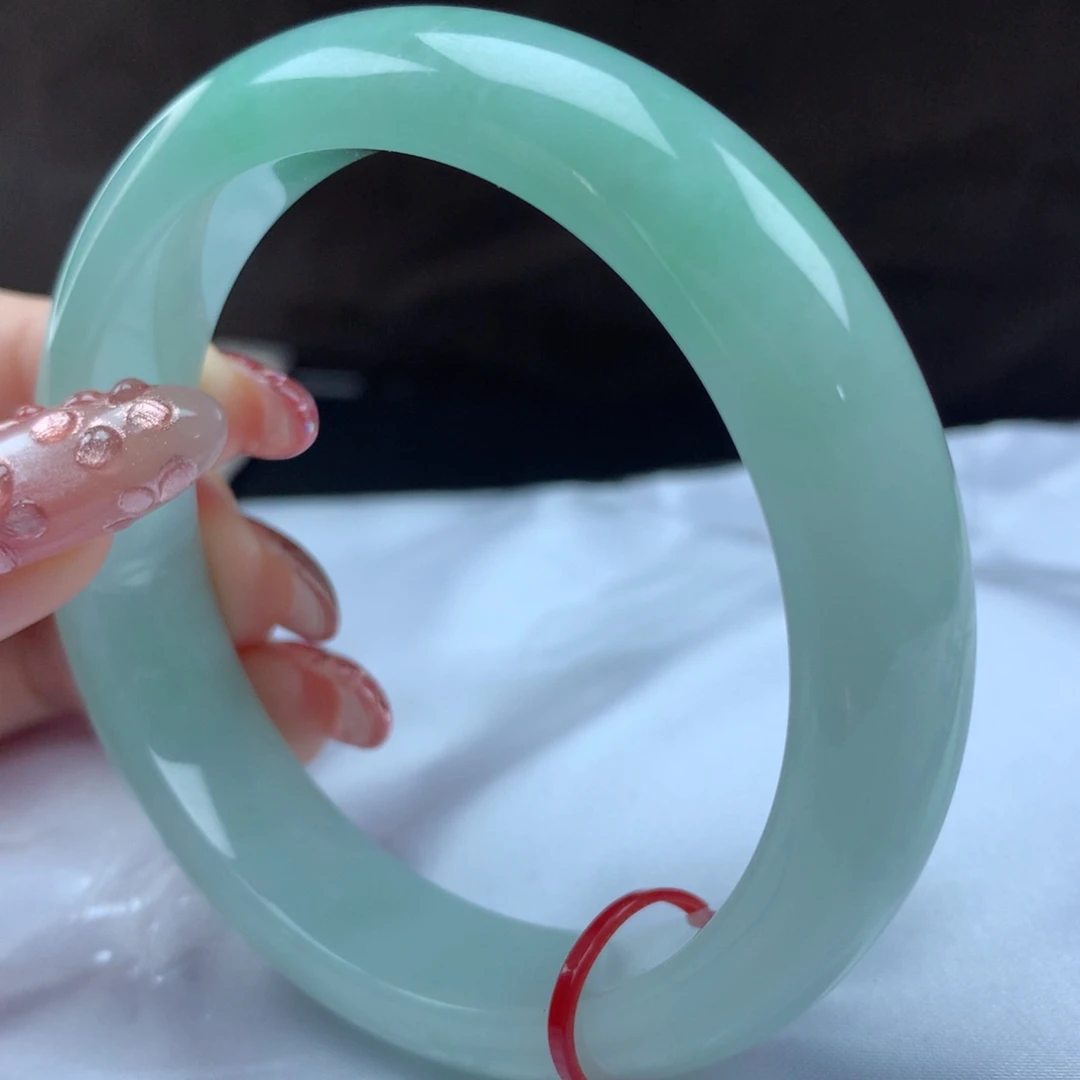 未镶嵌手镯翡翠97010，