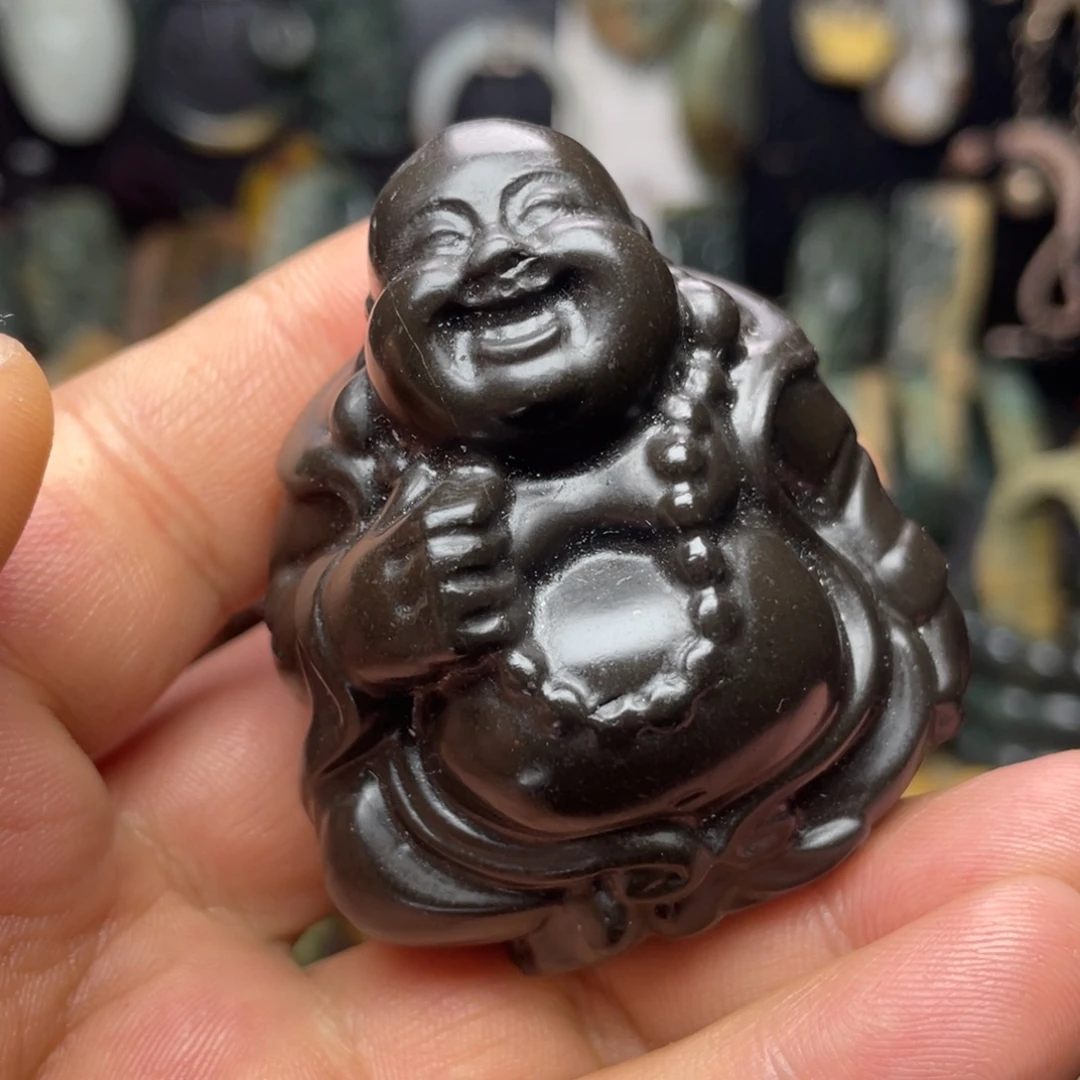 透闪石质玉未镶嵌颈饰