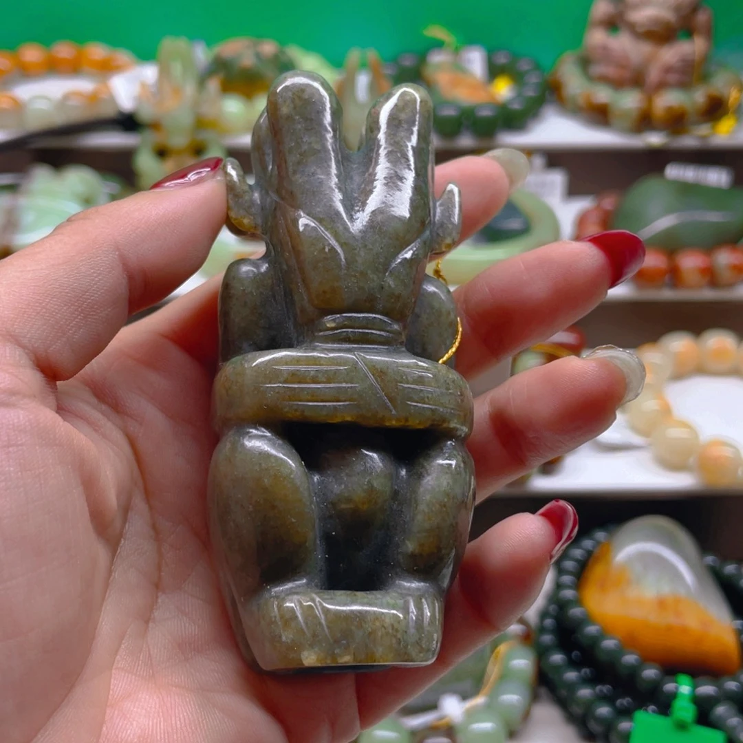 未镶嵌透闪石质玉把件