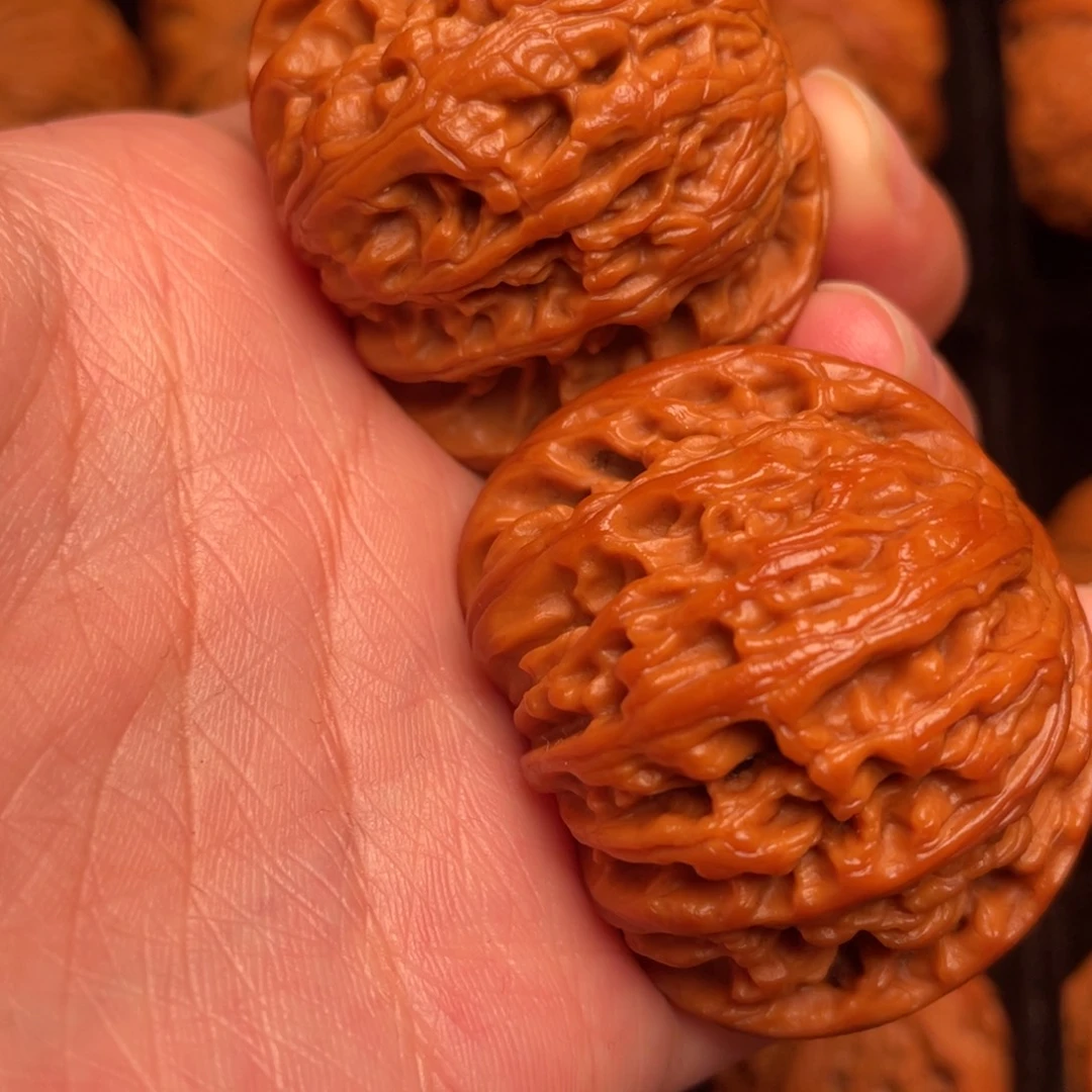 文玩核桃吊坠秦岭野生文玩核桃