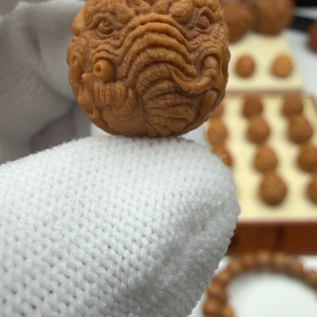 猴头核桃吊坠纯手工怒象