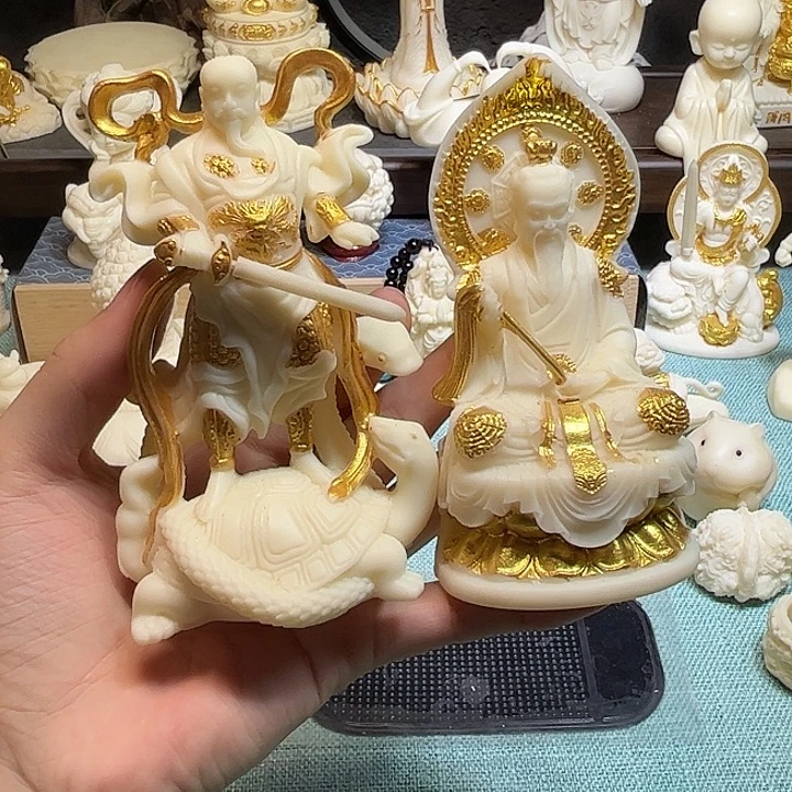 藤真武大帝老君摆件