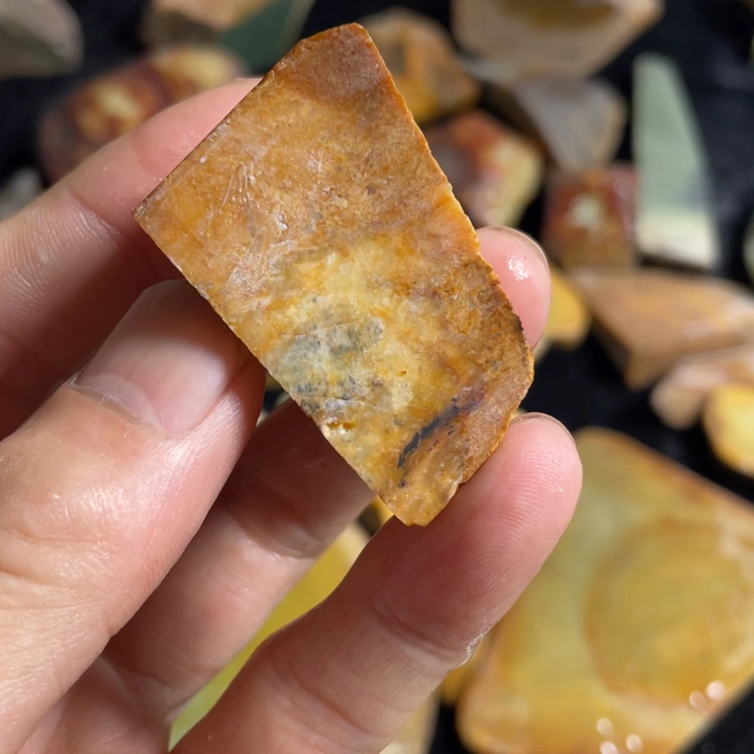 岫岩河磨玉（透闪石质玉）未镶嵌车挂