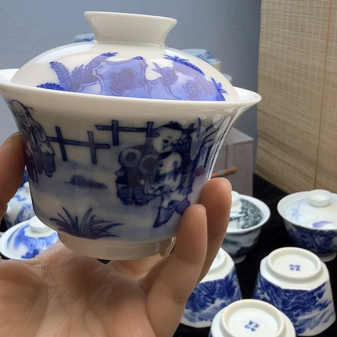 青花柴窑婴戏图盖碗