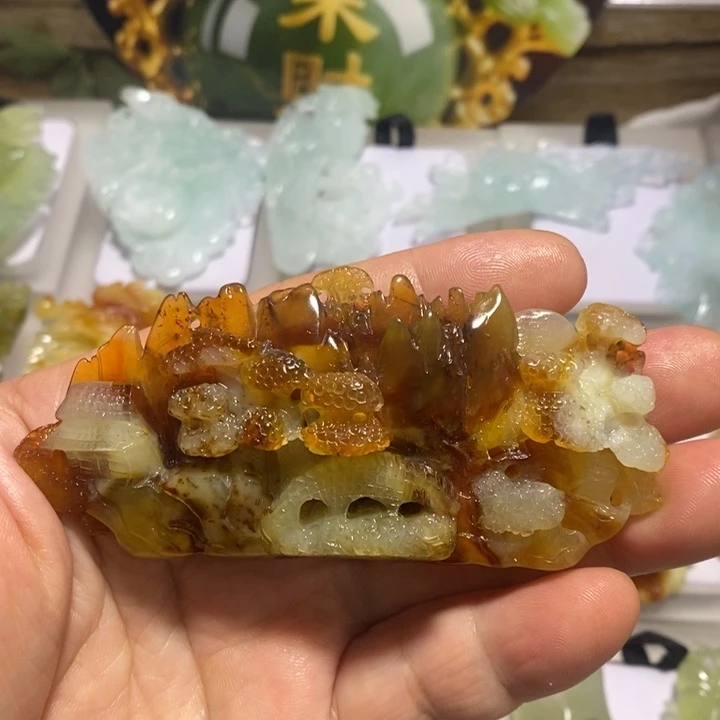 蛇纹石玉未镶嵌颈饰