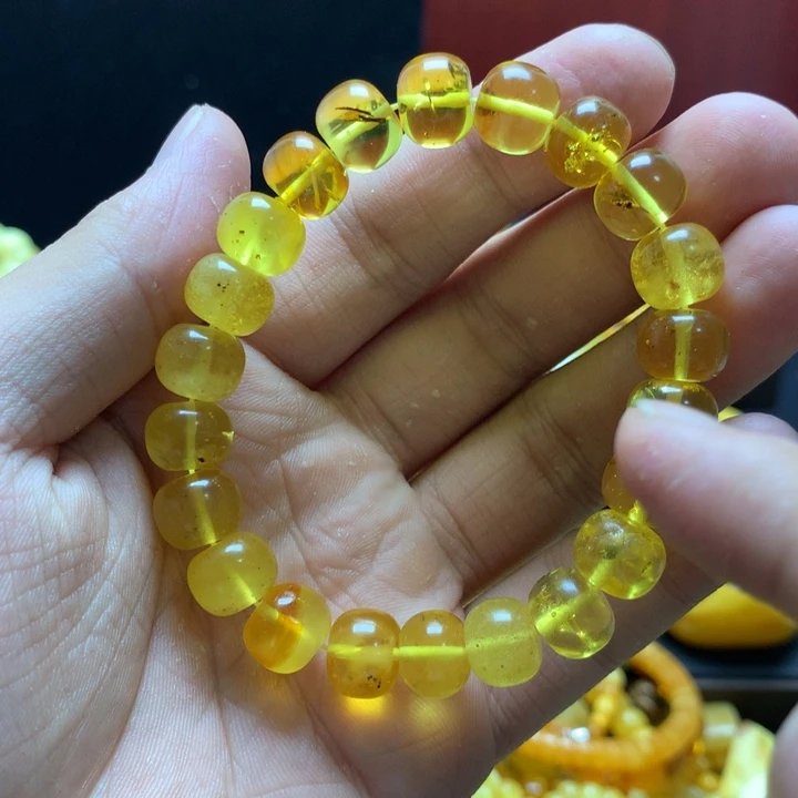 琥珀珠宝奇石未镶嵌