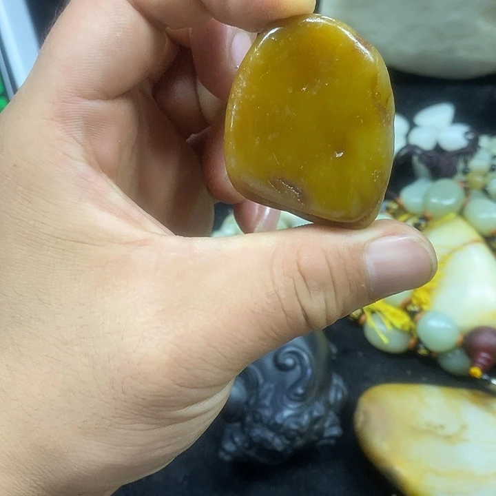 未镶嵌和田玉（糖玉）挂件