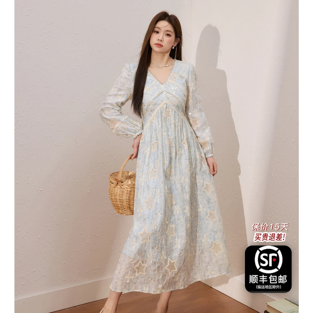 蓝语大码女装【天丝混纺】镂空绣花优雅连衣裙秋新款收腰显瘦长裙