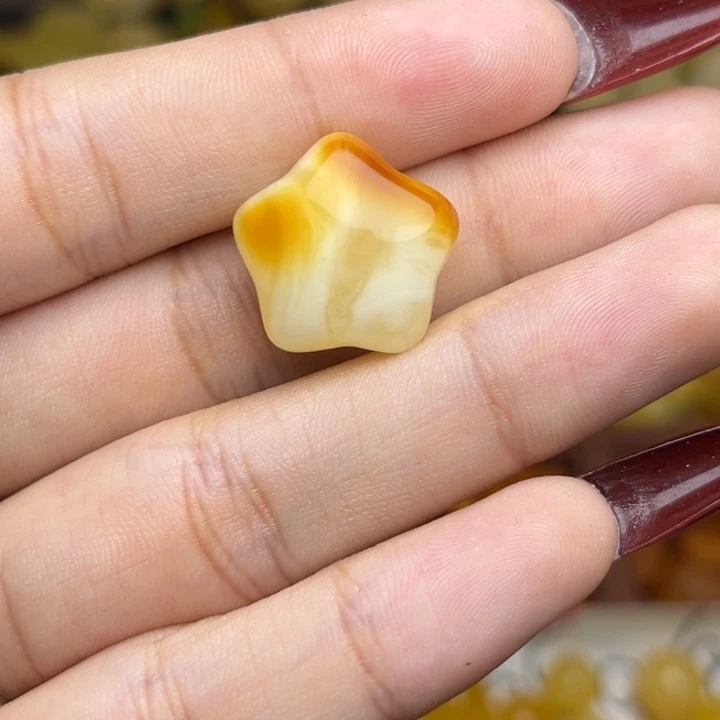 蜜蜡未镶嵌珠宝奇石满蜡白俏色五角星