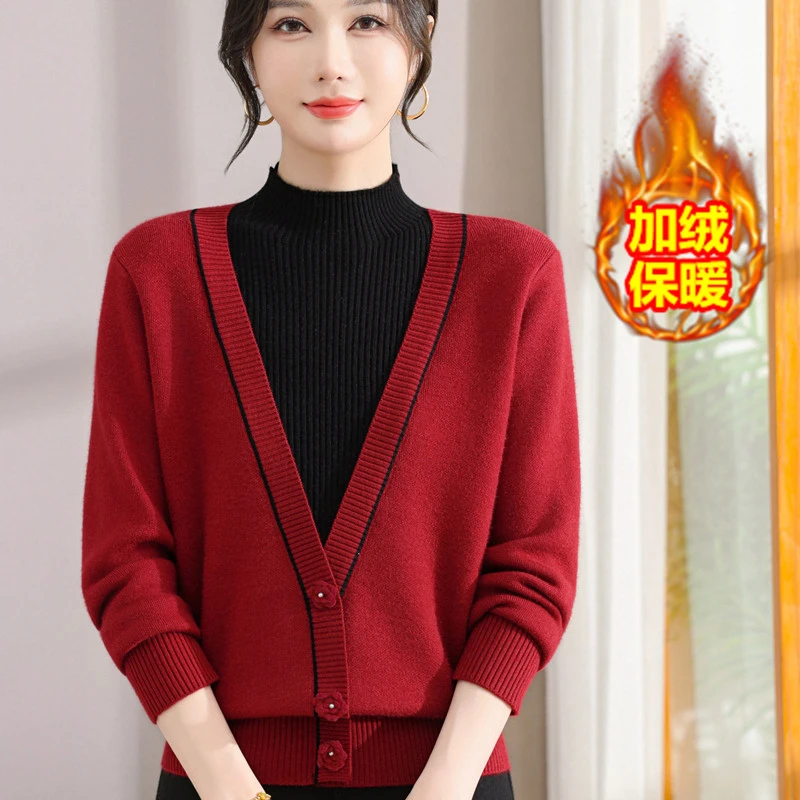 妈妈冬装2025新款加绒加厚毛衣中老年女装半高领假两件针织打底衫