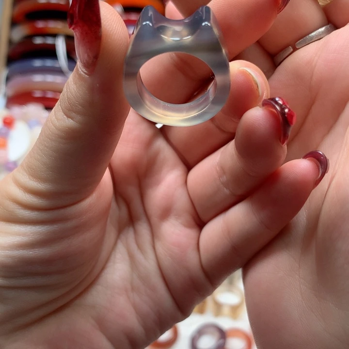 玛瑙/玉髓手镯未镶嵌周*二